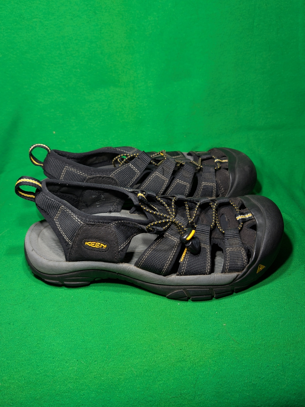 KEEN Men's Newport H2 Black Outdoor Sandals